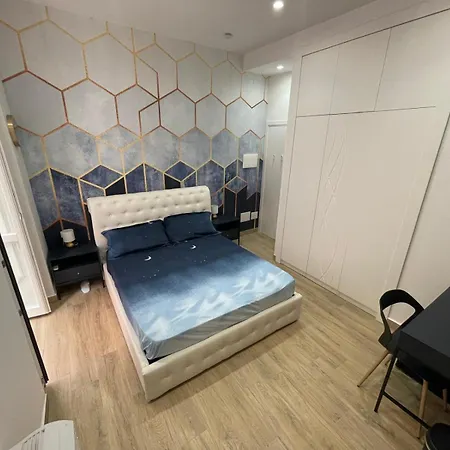 Urban Chic Toledo Pensjonat