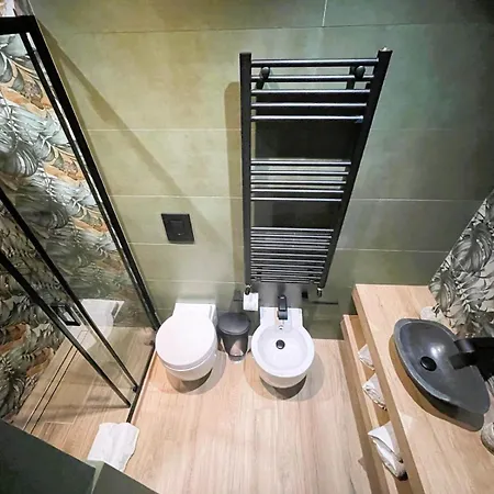 Urban Chic Toledo 4*