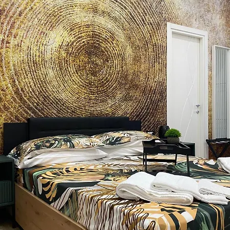 Urban Chic Toledo نابولي