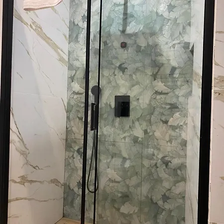 Urban Chic Toledo 4*