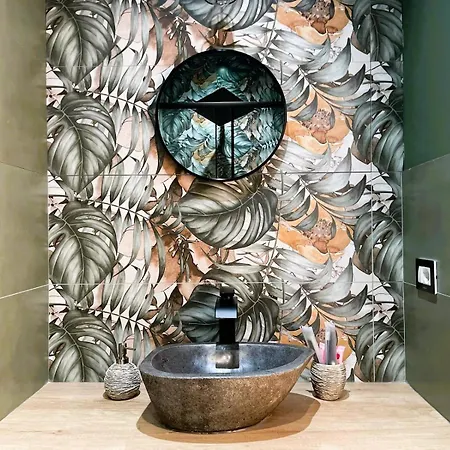 Urban Chic Toledo Guest house 4*