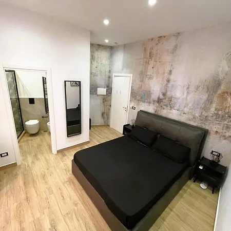 Urban Chic Toledo 4*